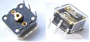 交流電容器工作時的電流和電壓頻率的變化原理